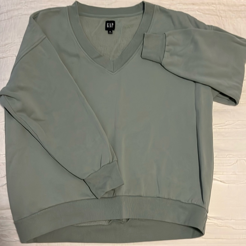 GAP Medium Sweatshirt Muted Green